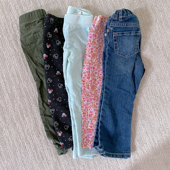 ✨Lot of 5✨ 3T pants - Picture 2 of 2